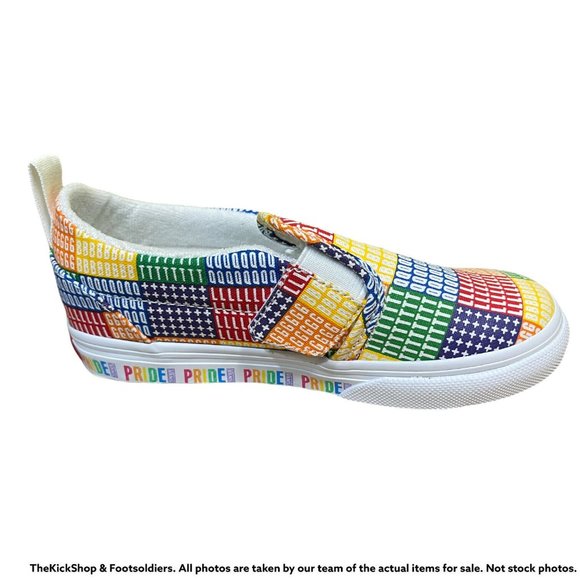 VANS Slip-On V "PRIDE" (Multi-Color / White) Toddler Shoes - Picture 2 of 5